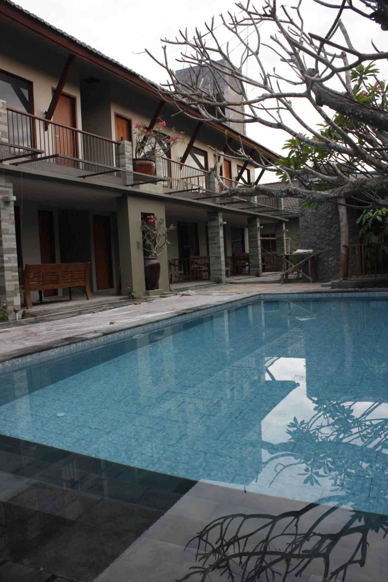 Rumah Batu Boutique Hotel Surakarta  Exterior photo